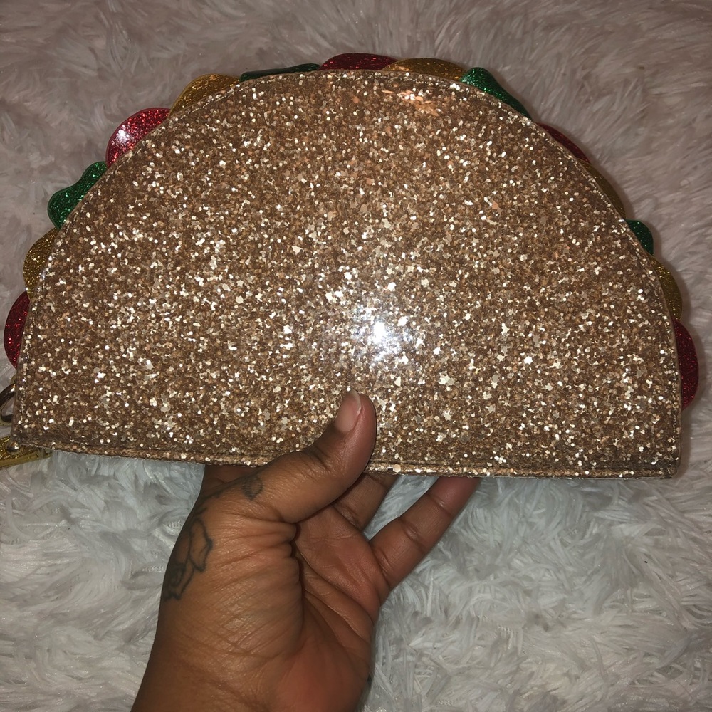 Taco Clutch